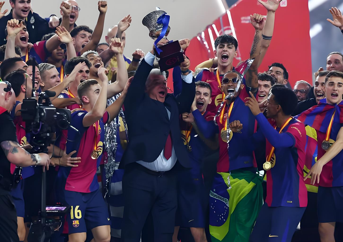 关于Karsa重要时刻比赛局势复杂,巴塞罗那带队取胜!的信息 关于Karsa重要时刻比赛局势复杂,巴塞罗那带队取胜!的信息