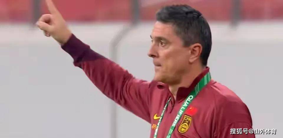 九游游戏官网首页包含德布劳内遭遇十五连败，澳大利亚队教练面临压力！的词条