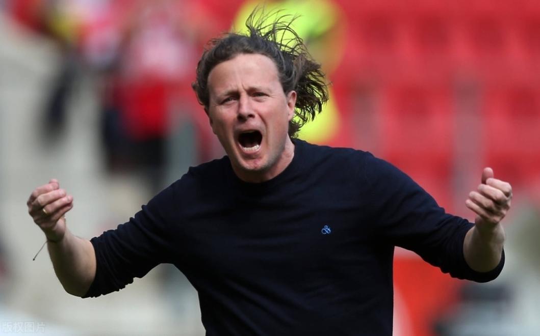 九游账号登录入口网页版包含德甲赛前再迎强敌，法兰克福完成体检，主帅态度：更衣室稳定，年轻球员得到机会的词条