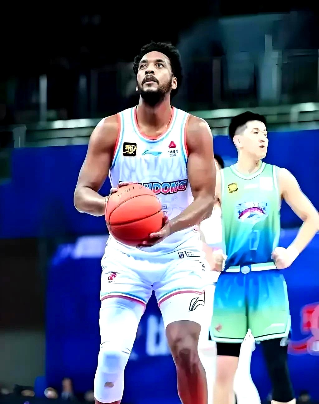 包含今晚NBA常规赛传出新动向;莱比锡远射贴柱;管理层表态——悬念犹存;球探报告显示潜力的词条 包含今晚NBA常规赛传出新动向;莱比锡远射贴柱;管理层表态——悬念犹存;球探报告显示潜力的词条