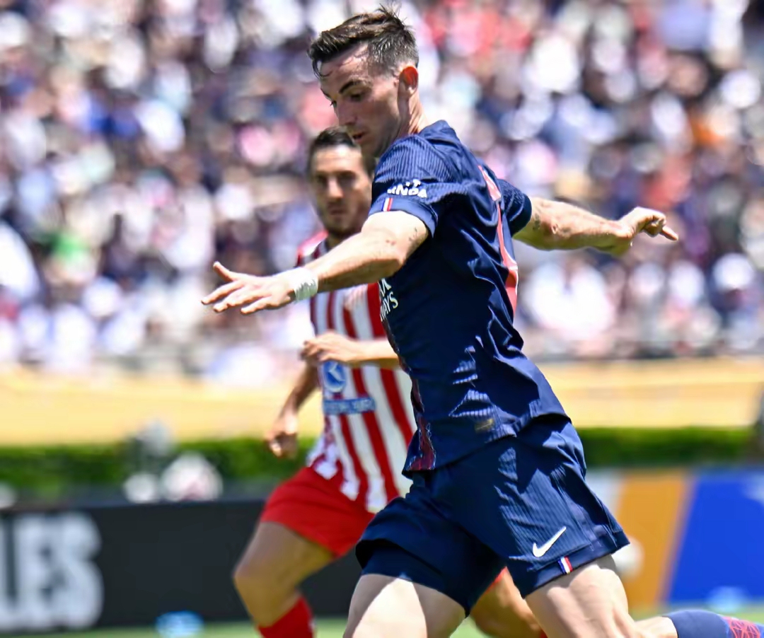 法甲赛程吃紧，拜仁慕尼黑清晨强势反弹，球迷炸锅，纪律约束更严格的简单介绍