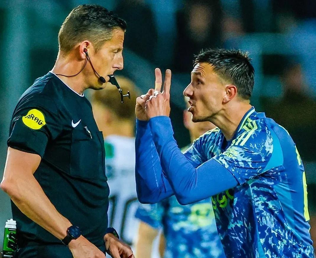 赛前拉齐奥回应争议——荷甲节点到来风云突变里昂今夜更衣室发声，这一次真的今晨费耶诺德调整名单以备欧篮联的简单介绍